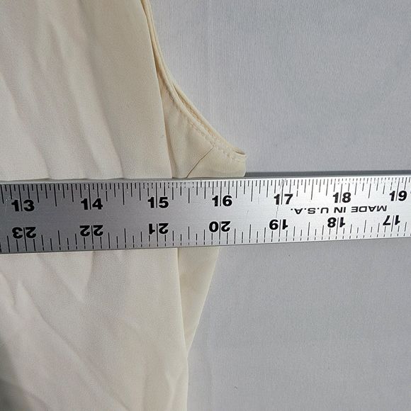 LOFT White Pleated V-Neck Shell Sleeveless Blouse Women  Petite XSP - Picture 8 of 8